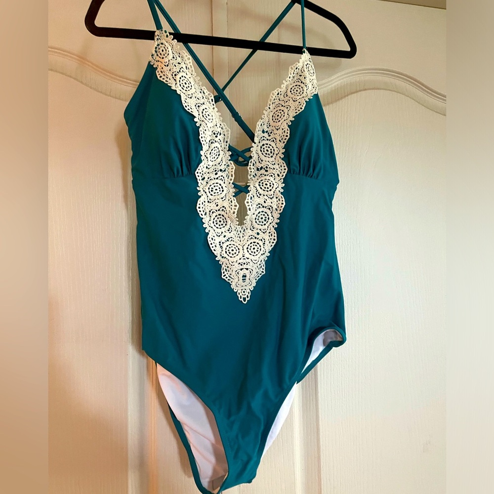 Cupshe one piece bathing suit teal turquoise